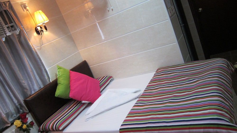 Delta Lounge Standard Double Room 2