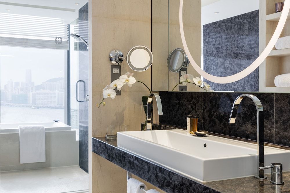 undefined Hotel ICON 9