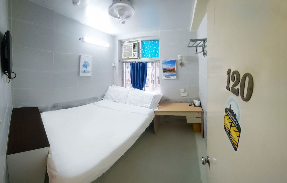 undefined Apple Hostel 5