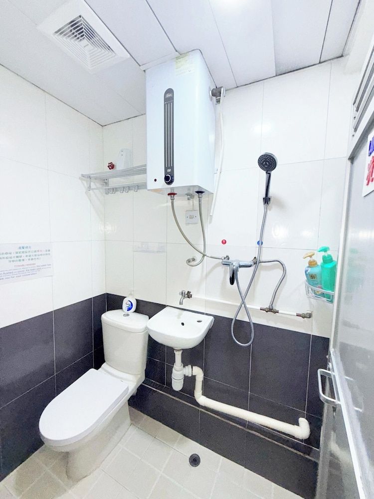 Apple Hostel Standard Double Room, Shared Bathroom 5