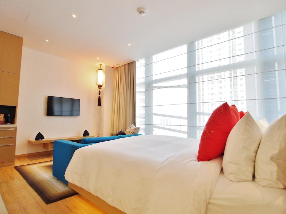 Hotel Indigo Hong Kong Island by IHG Standard Room, 1 King Bed 2