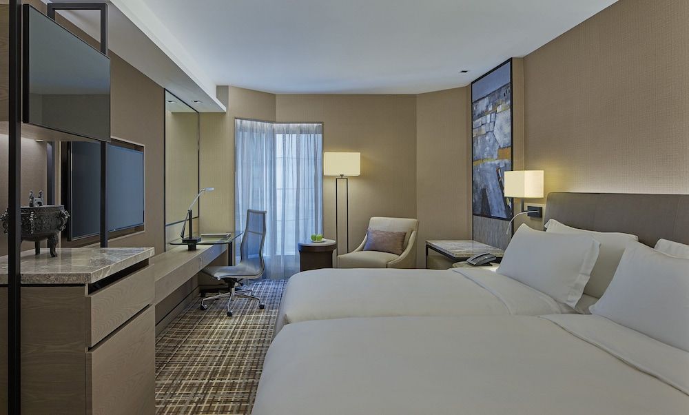 undefined New World Millennium Hong Kong Hotel 4