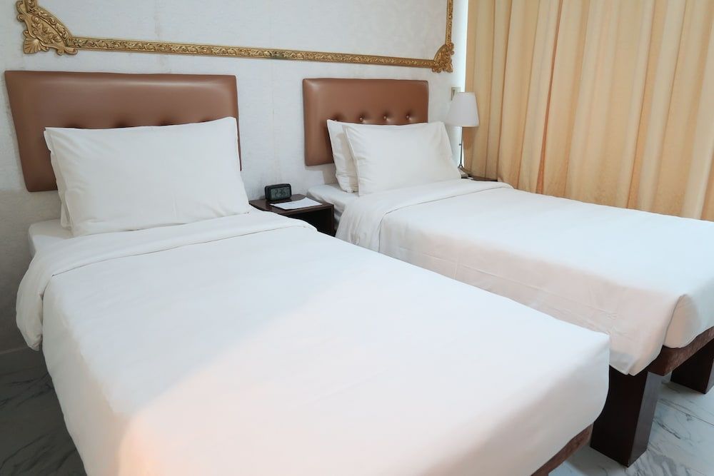 Best Western Plus Tsim Sha Tsui Superior City View Twin Room 2