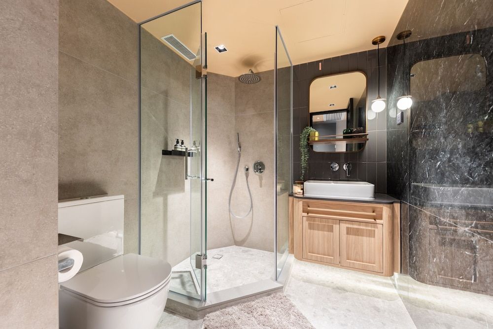 Dash Living on Prat Executive Twin Room 6