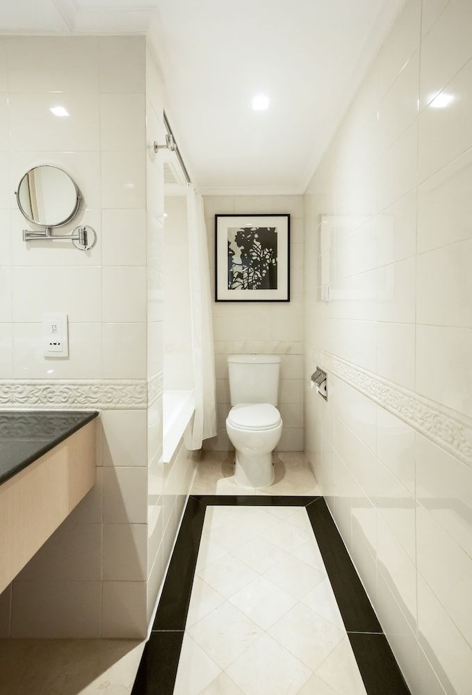 Eaton HK Cabin Twin Beds 3