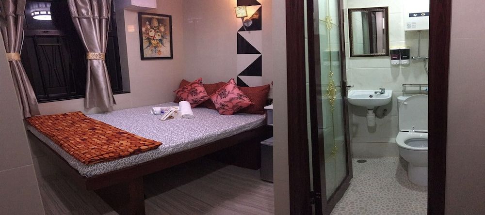 Skycity Hostel Standard Double Room 2