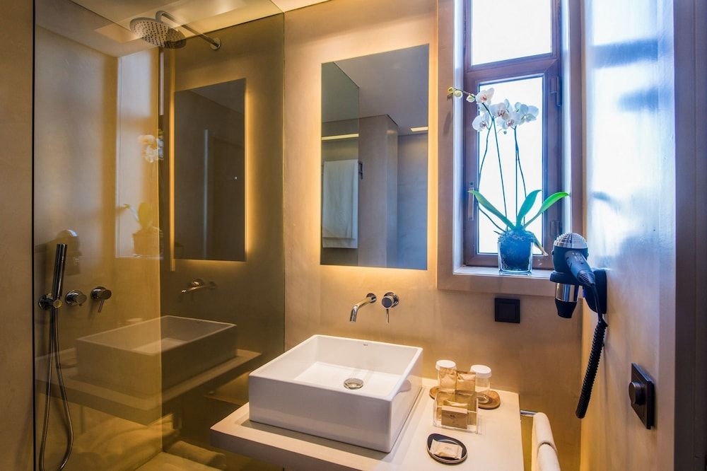 Hotel Dom Henrique Downtown Comfort Double Room 6