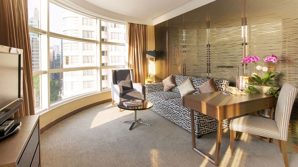 City View King Suite