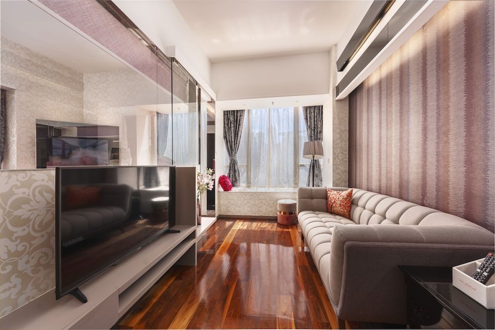 The Mercer One-bedroom Executive 14
