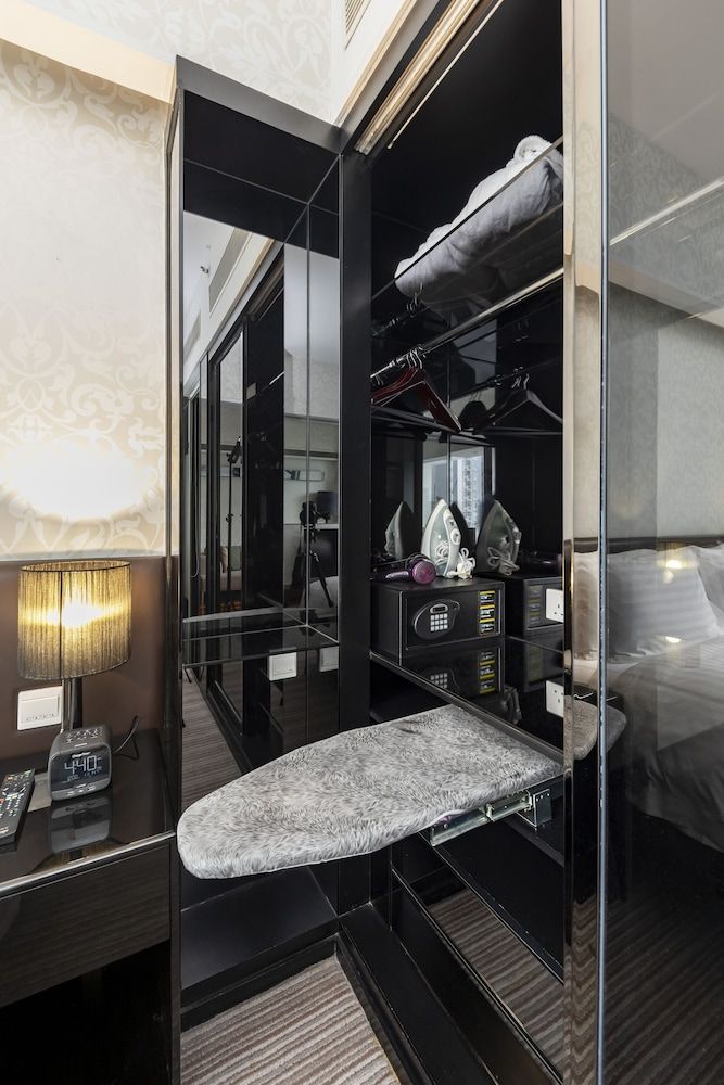 The Mercer One-bedroom Executive 11