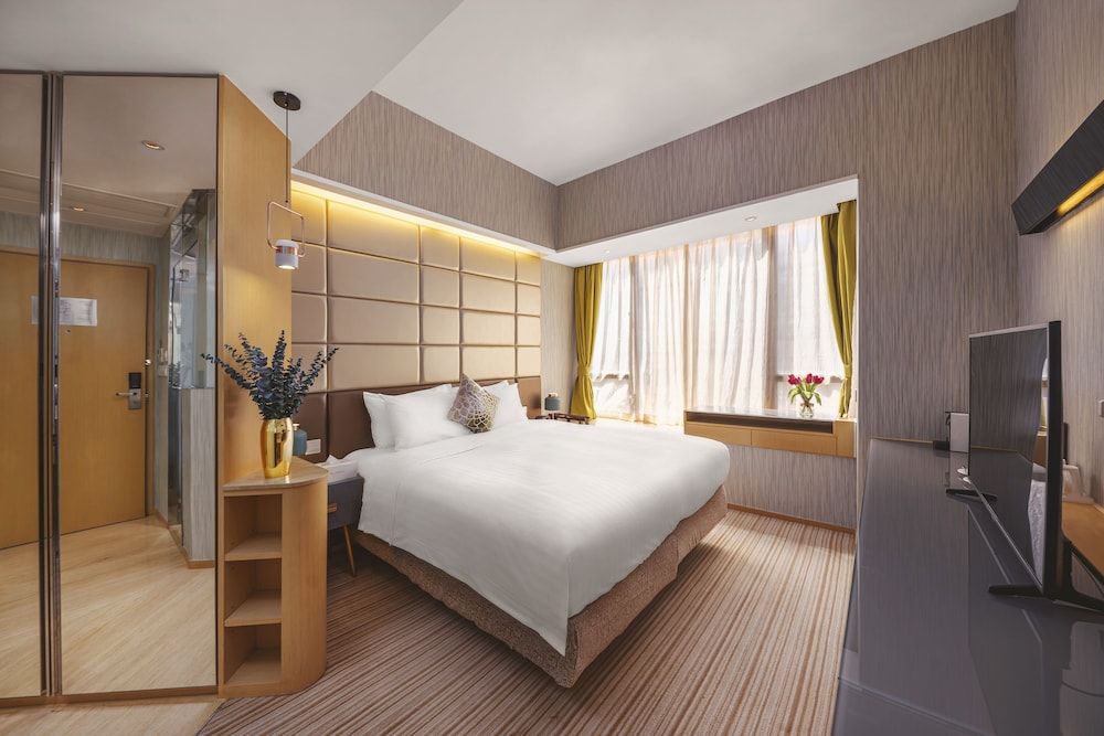 The Mercer Studio Executive 2