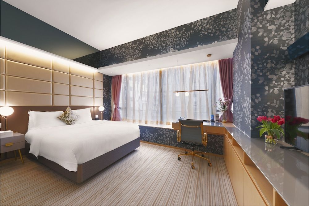 The Mercer Studio Premier 3