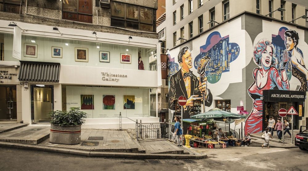 undefined Four Seasons Hotel Hong Kong 4