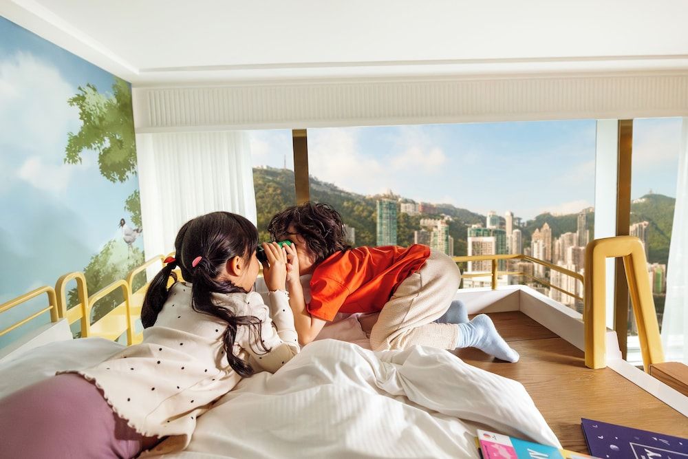 undefined Island Shangri-La, Hong Kong 2