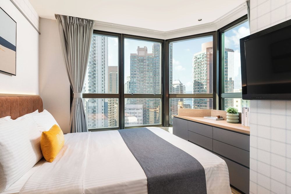 Premier King Room
