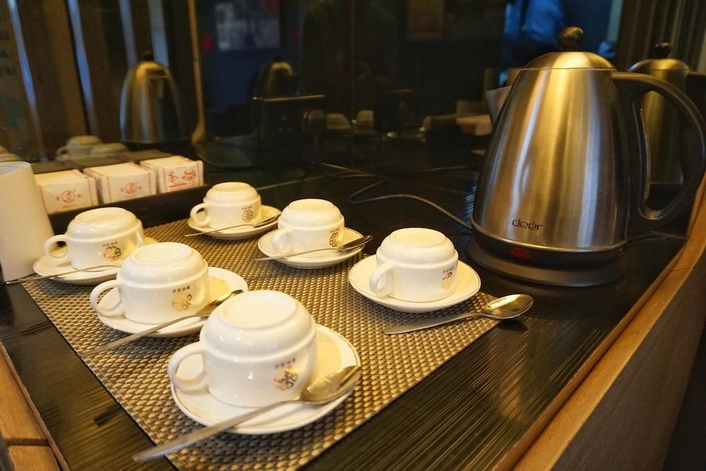 undefined Harbour Inn 10