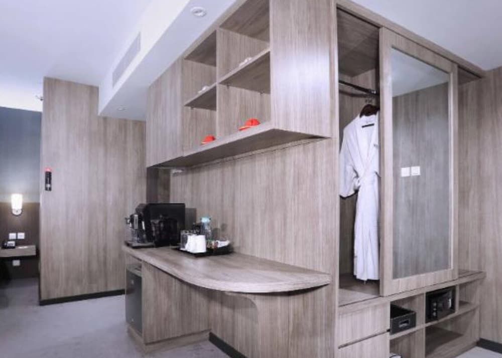 Aston Inn Pandanaran - Semarang Executive Suite 5