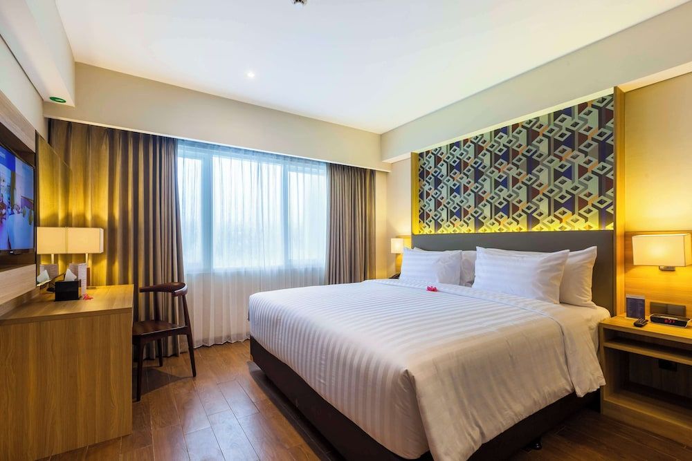 Deluxe Room, 1 Queen Bed, Non Smoking, Balcony