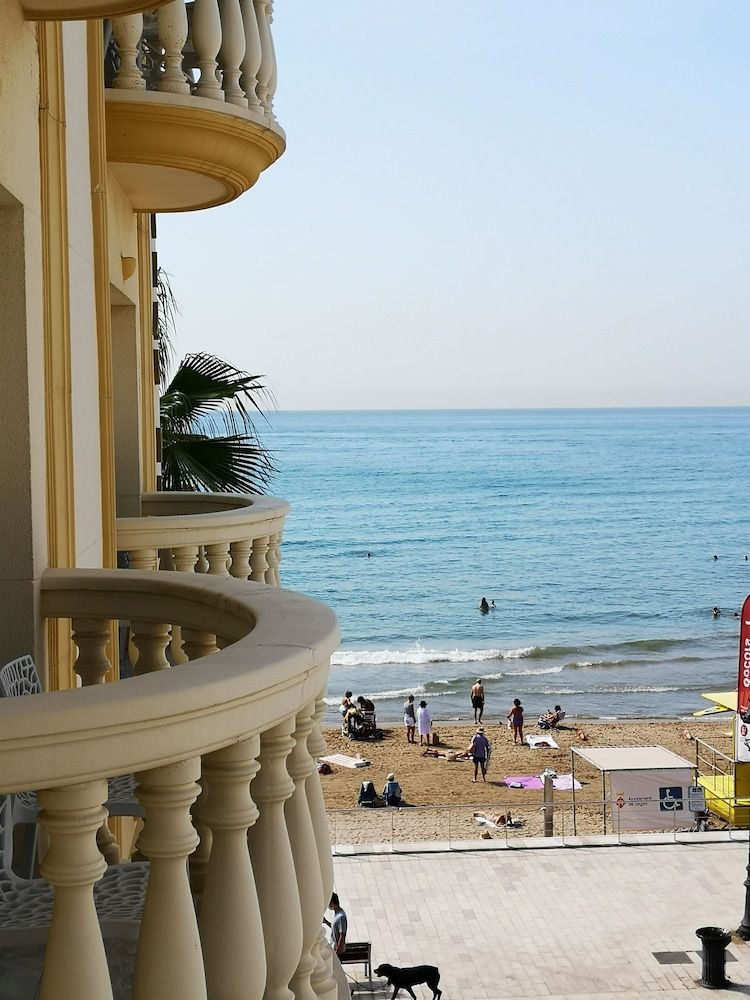 Hotel URH Sitges Playa Superior Single Room, Partial Sea View 15