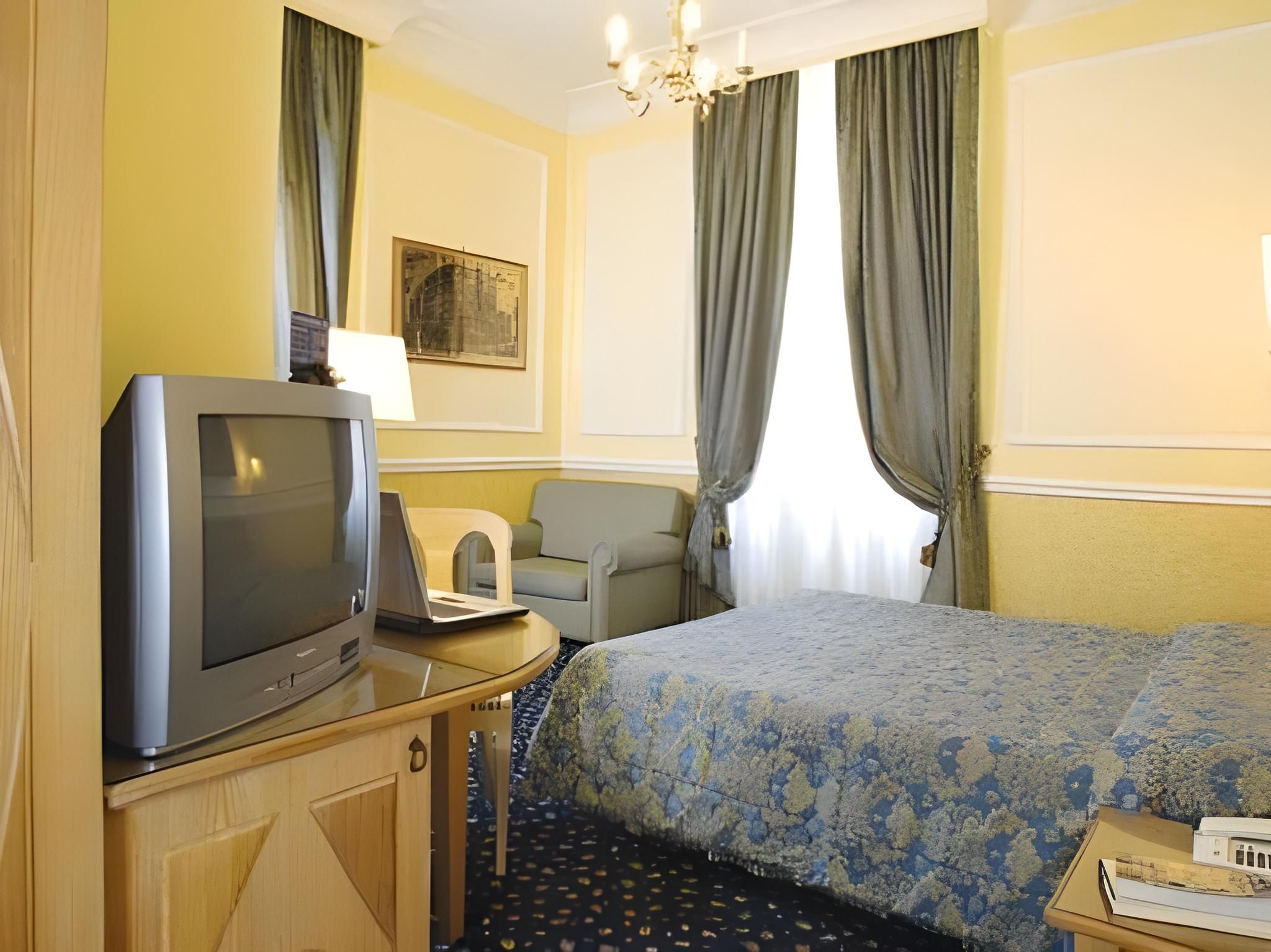 undefined Giglio Dell'opera Hotel 5