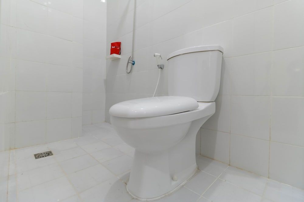 undefined RedDoorz Plus @ Kapuk Business Park 10