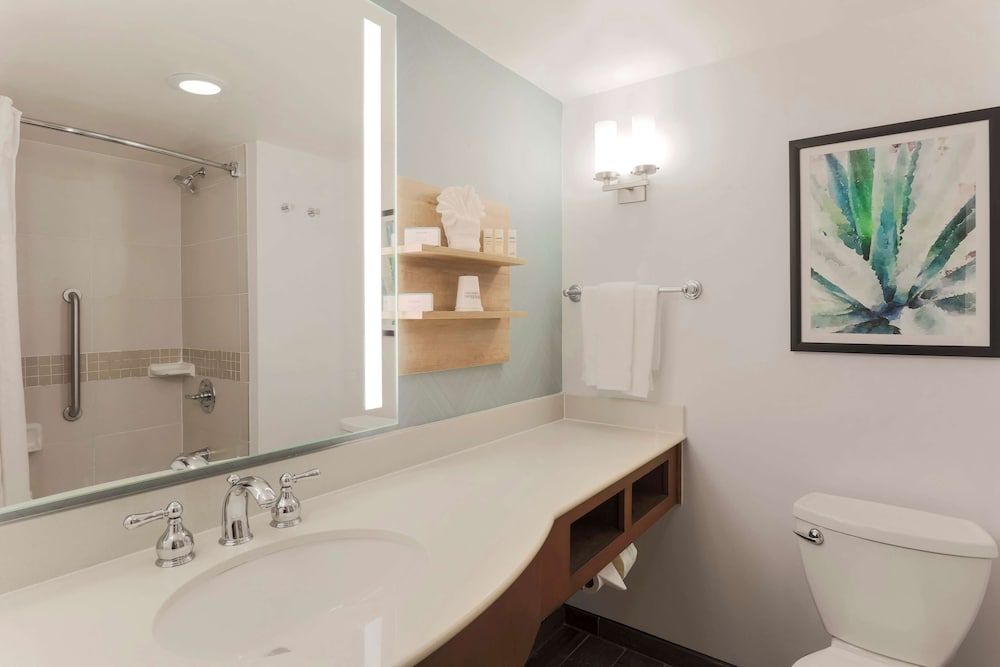 Hilton Garden Inn Raleigh-Durham/Research Triangle Park Room, 2 Queen Beds 3