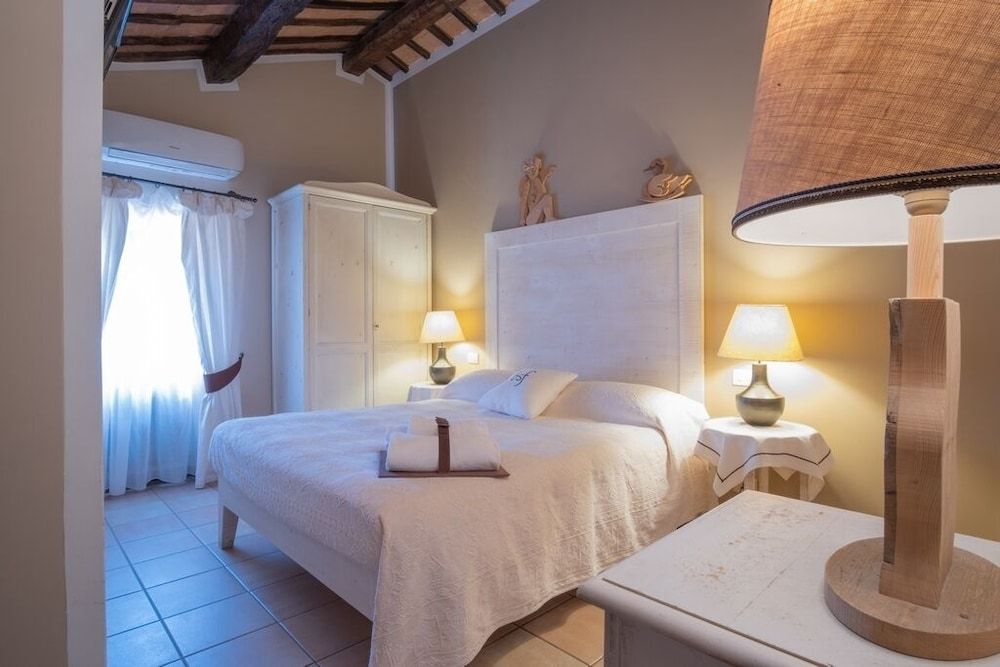 Borgo San Faustino Country Relais and Spa Standard Double Room 2
