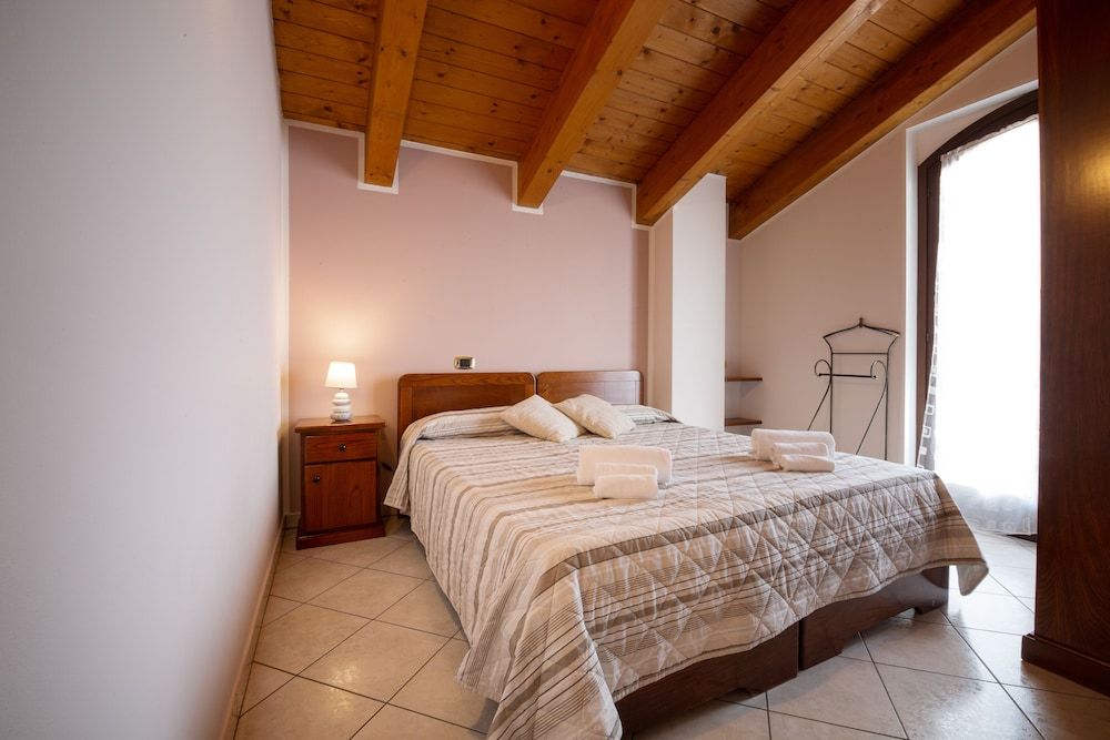 Standard Apartment, 3 Bedrooms, 2 Bathrooms (3-7 persone)