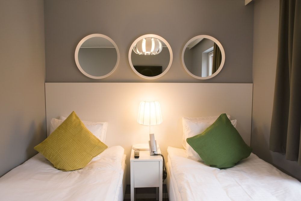 Welcome Hotel Twin Room (no pool/spa included)