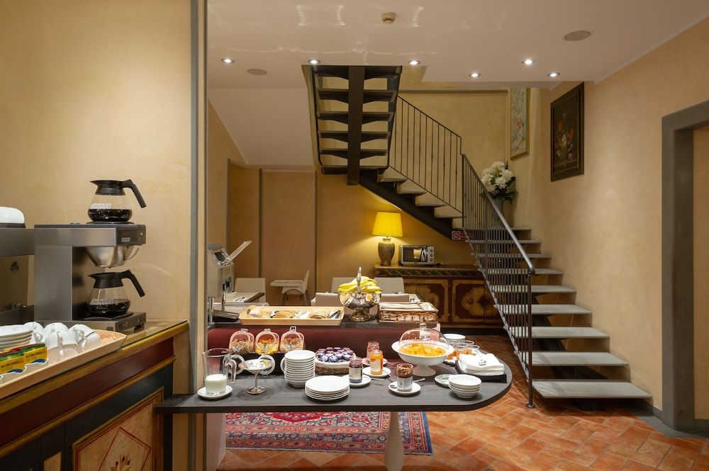 undefined Davanzati 8