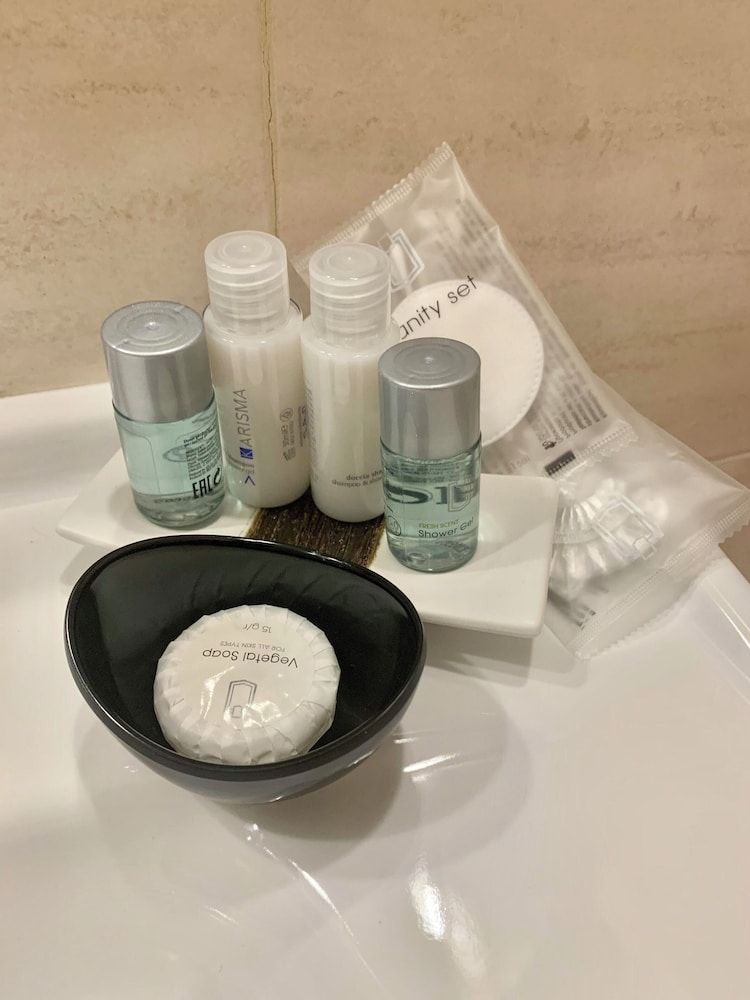 undefined Pope's Suites 8