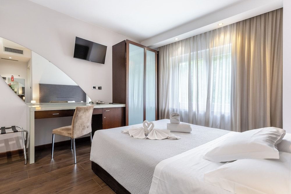 Aston Hotel Double Room Single Use