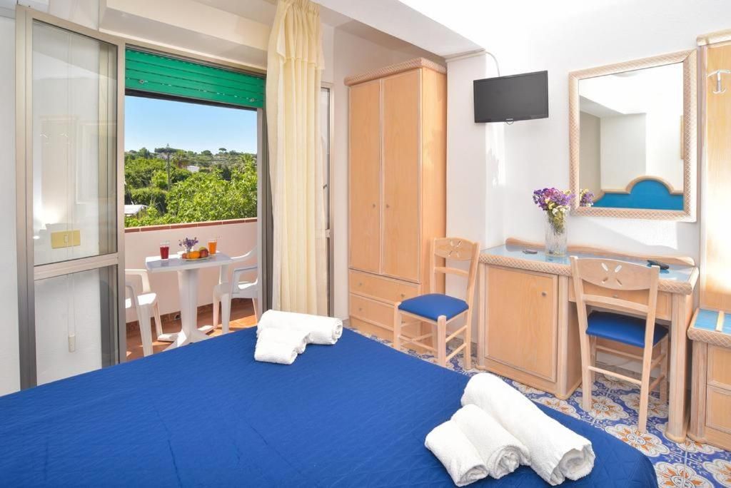 Single Room with Garden View