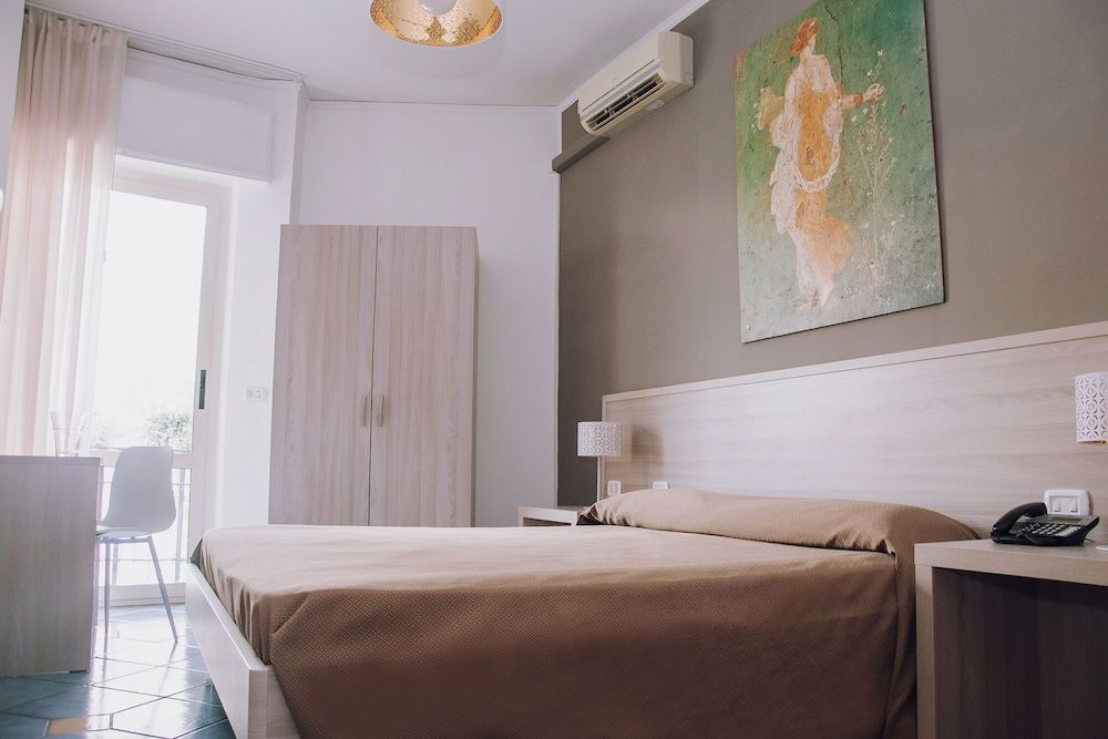 Hotel Piccolo Sogno Double Room (with internal private bathroom) 4