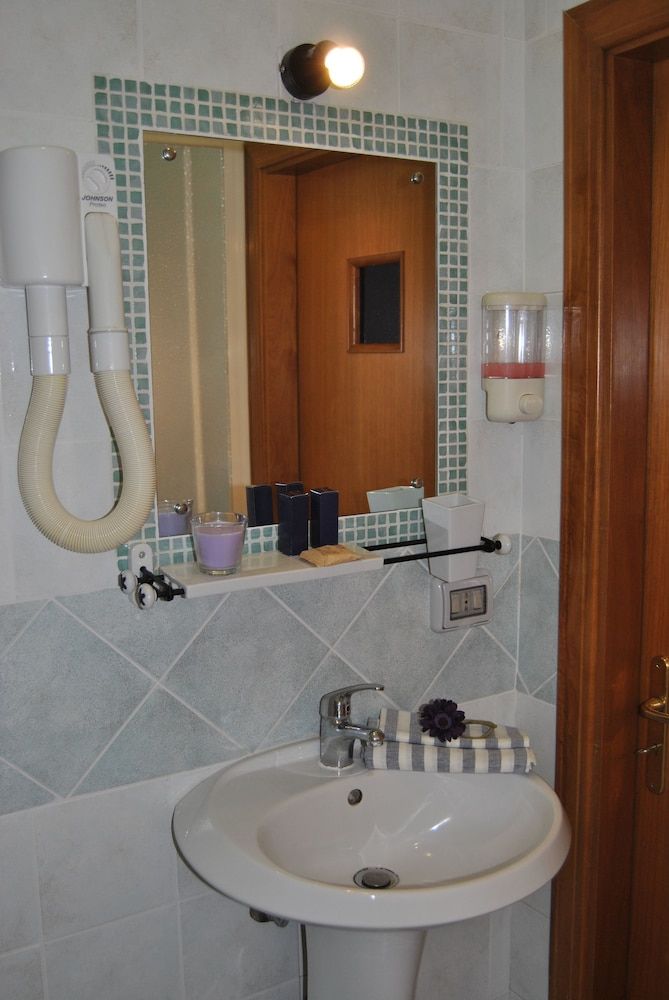 Hotel Piccolo Sogno Double Room (with internal private bathroom) 21