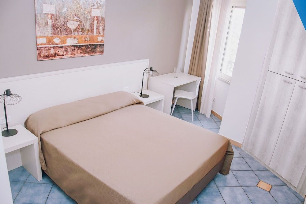 Hotel Piccolo Sogno Double Room (with internal private bathroom) 8