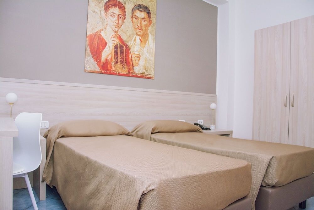 Hotel Piccolo Sogno Double Room (with internal private bathroom) 17