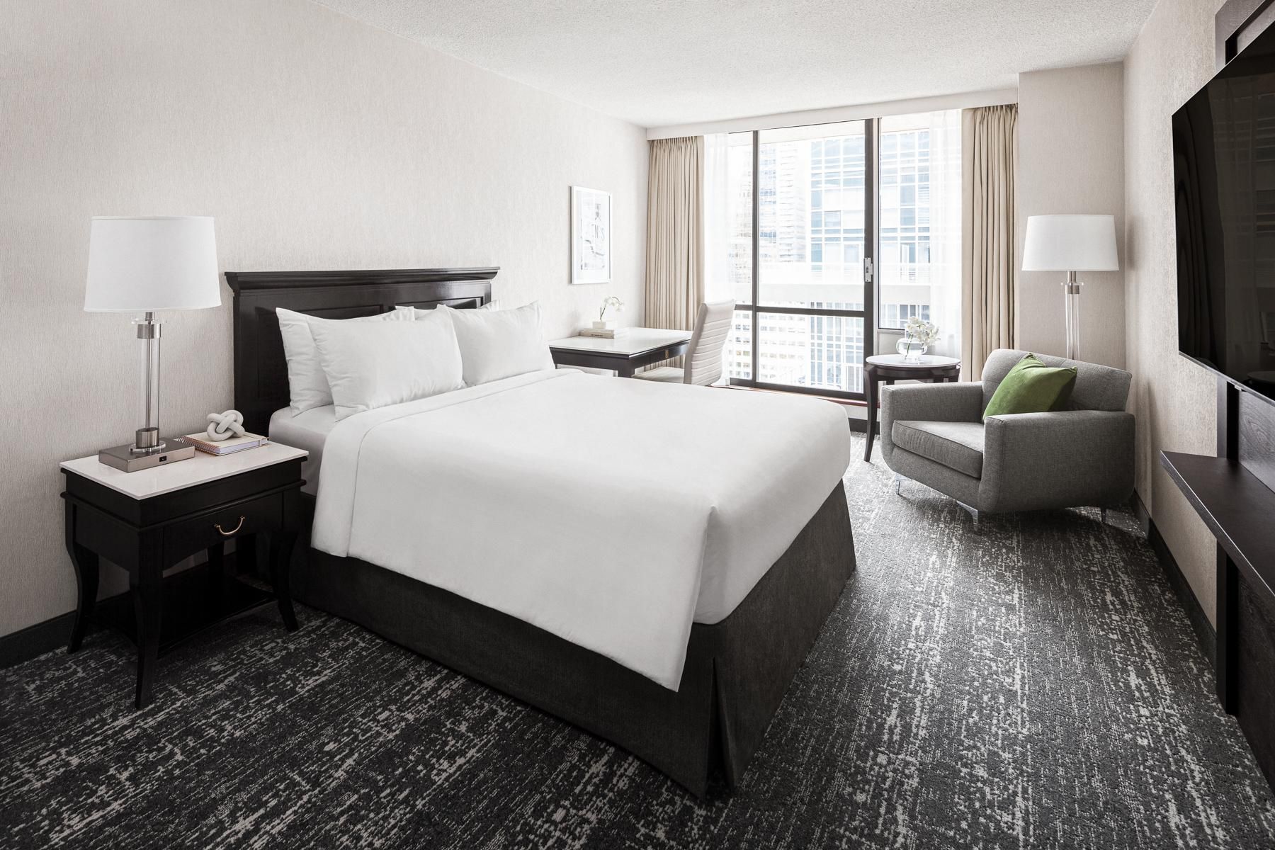 undefined Chelsea Hotel, Toronto 10