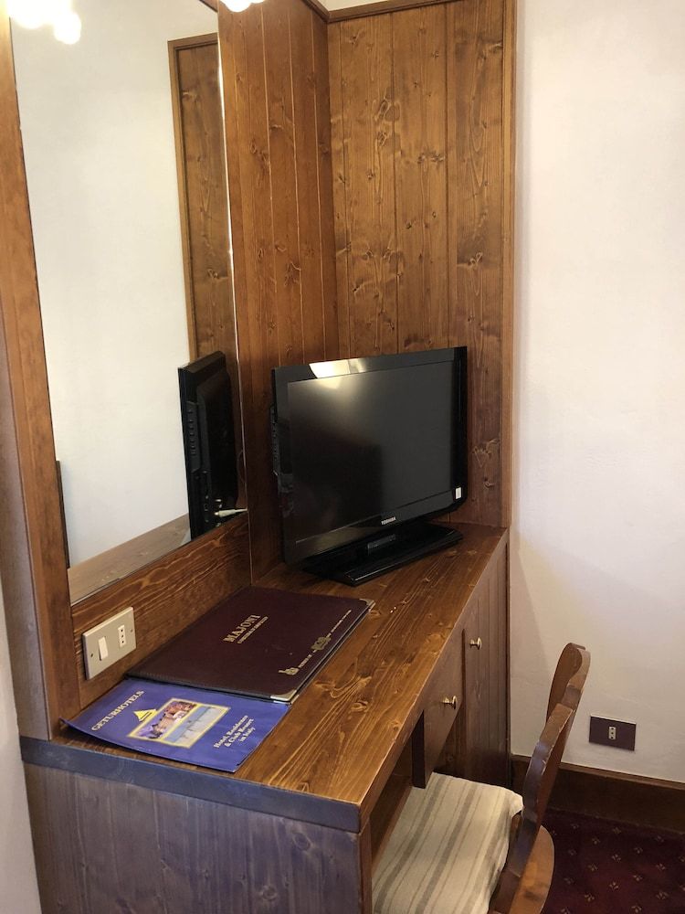 undefined Hotel Majoni 9