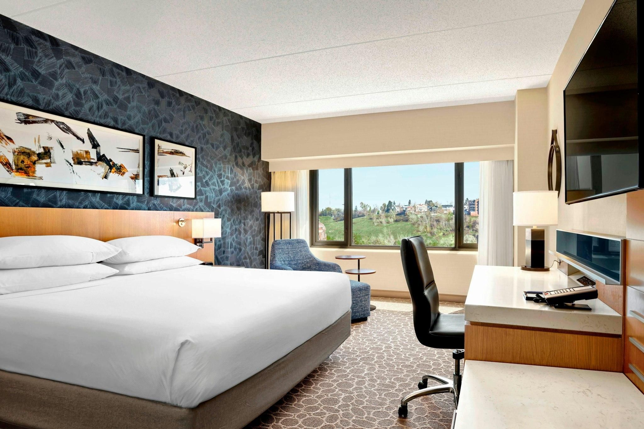 undefined Delta Hotels by Marriott Calgary Downtown 6