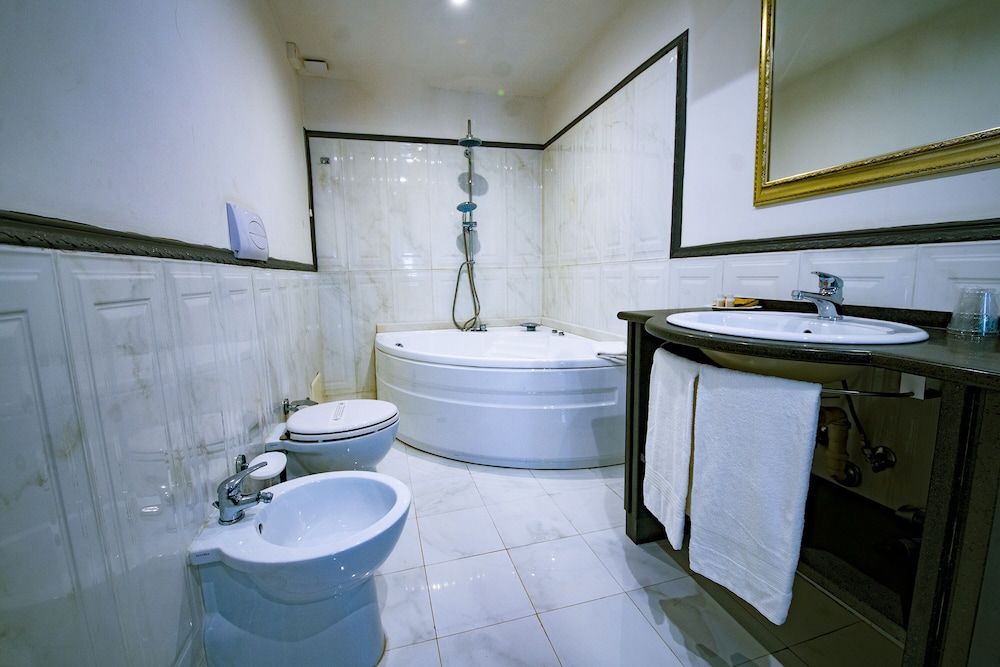 Jetted Tub