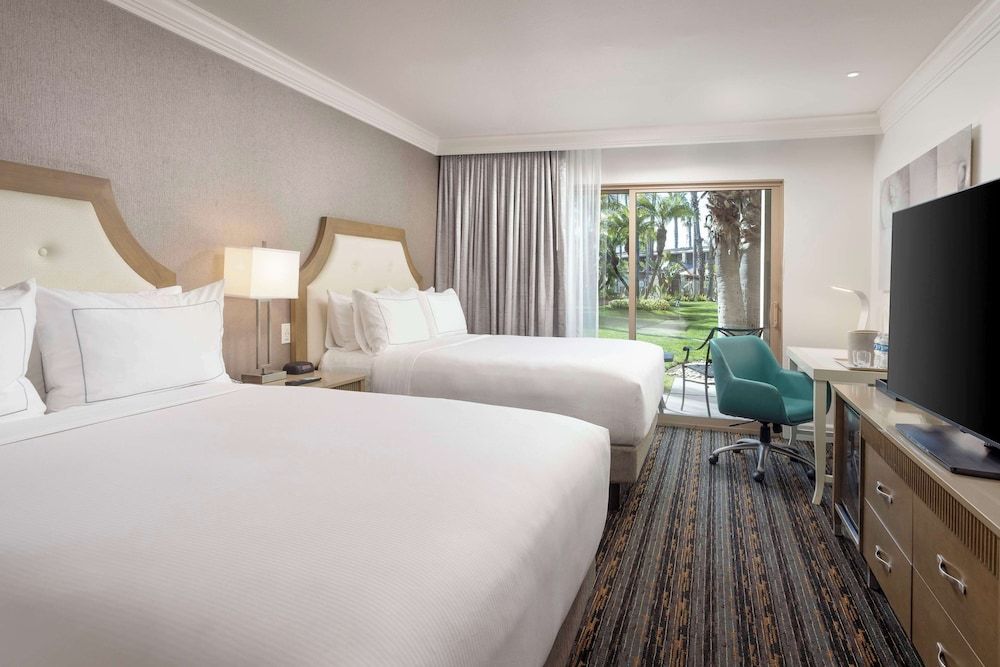 undefined DoubleTree by Hilton San Diego Bayside 10