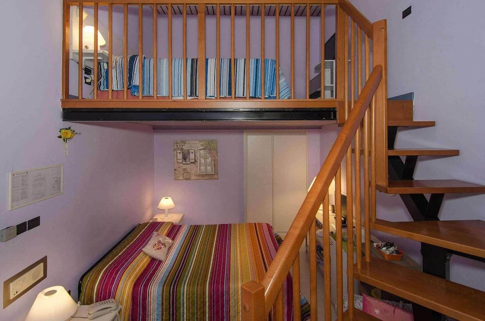 Hotel Rex Family Room, 2 Bedrooms 19