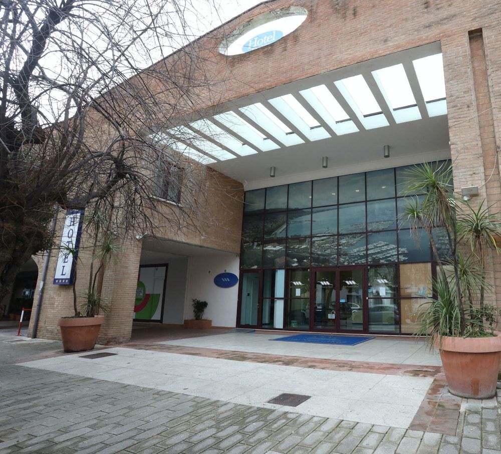 undefined Hotel Polo Nautico 3