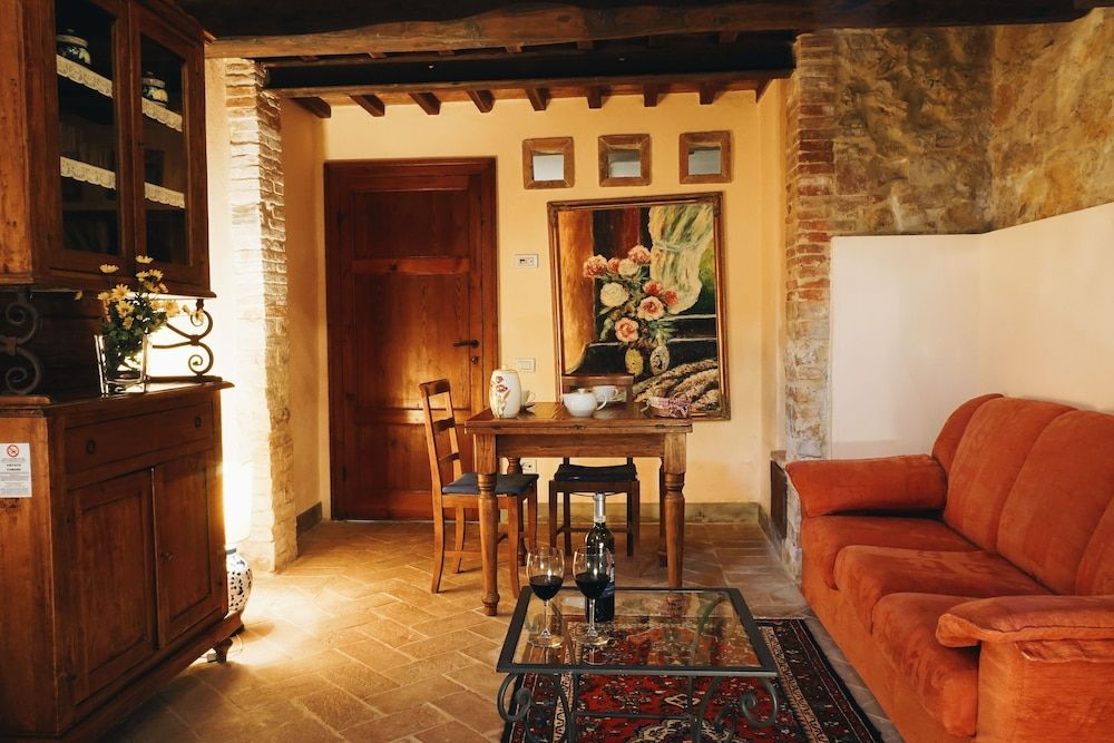 Tenuta Sant'Ilario Studio, Patio 4