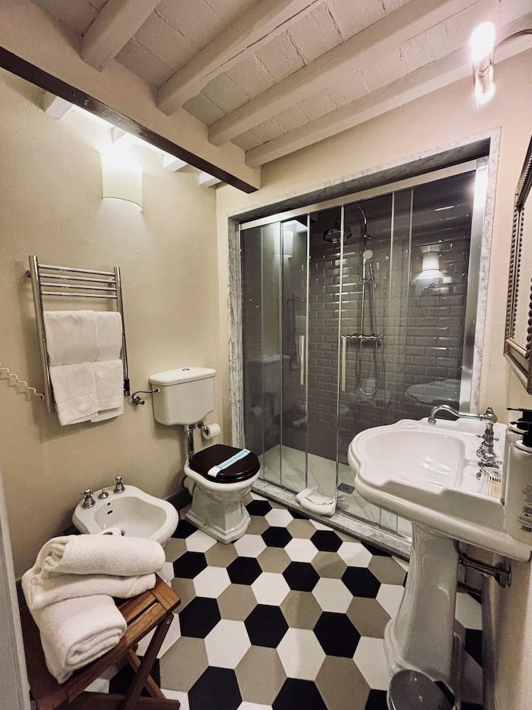 Tenuta Sant'Ilario Superior Double Room 8