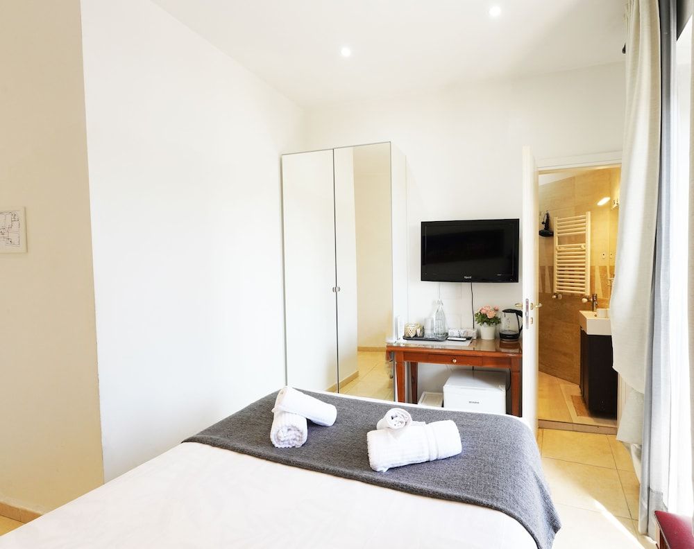 undefined Key Rome Center 6