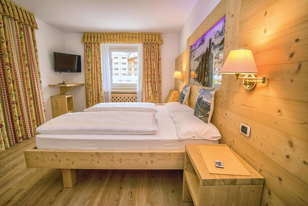Hotel Garni Snaltnerhof Superior Double or Twin Room 5