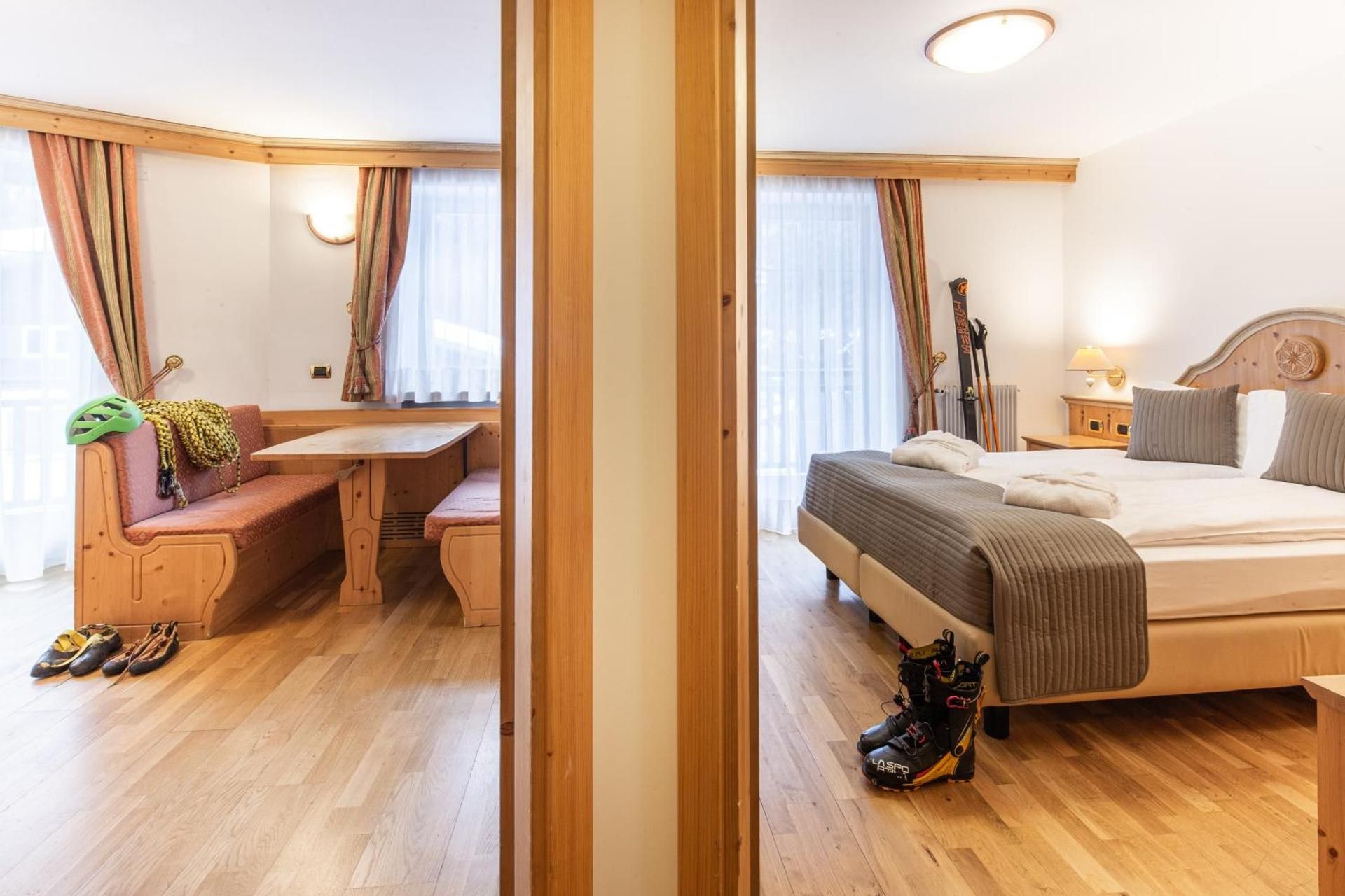Superior Double or Twin Room with Mountain View