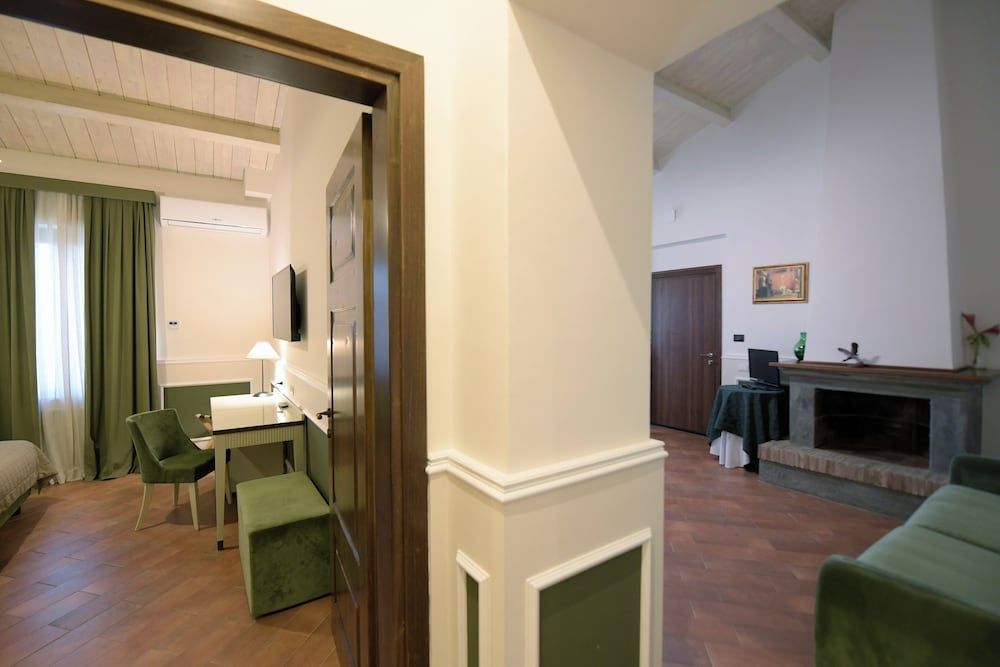 Tenuta Ciminata Greco Superior Apartment, Kitchen, Park View 19